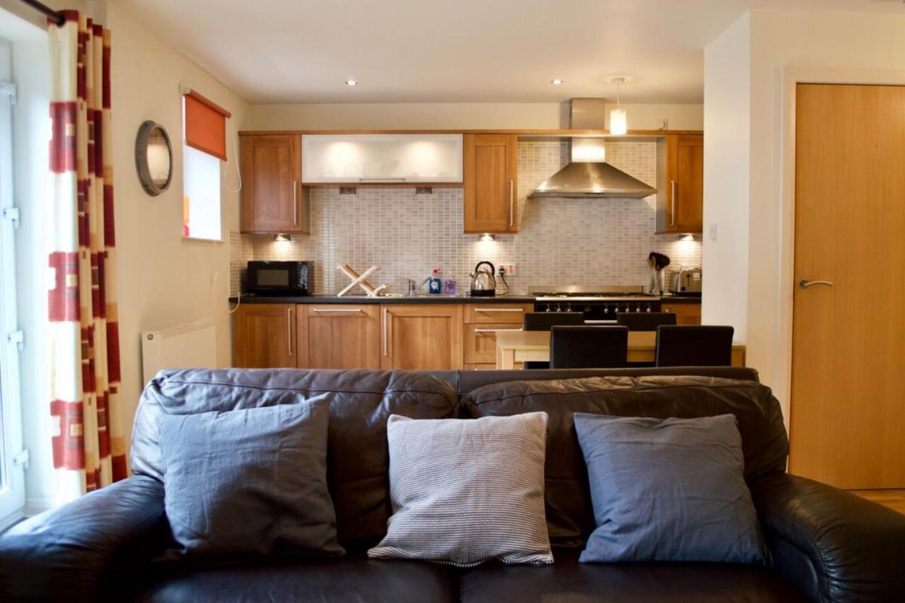 Modern 2 Bedroom City Centre Flat エディンバラ エクステリア 写真