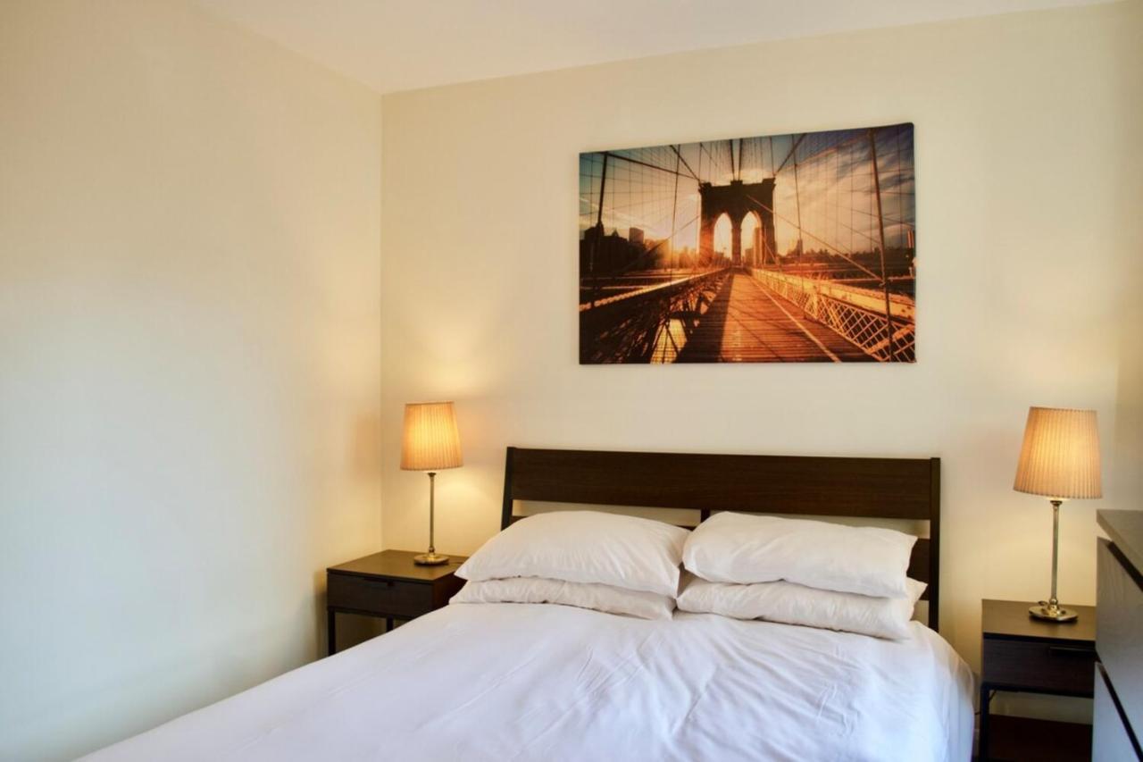 Modern 2 Bedroom City Centre Flat エディンバラ エクステリア 写真