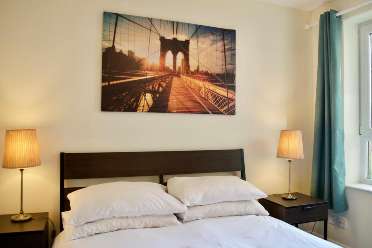 Modern 2 Bedroom City Centre Flat エディンバラ エクステリア 写真