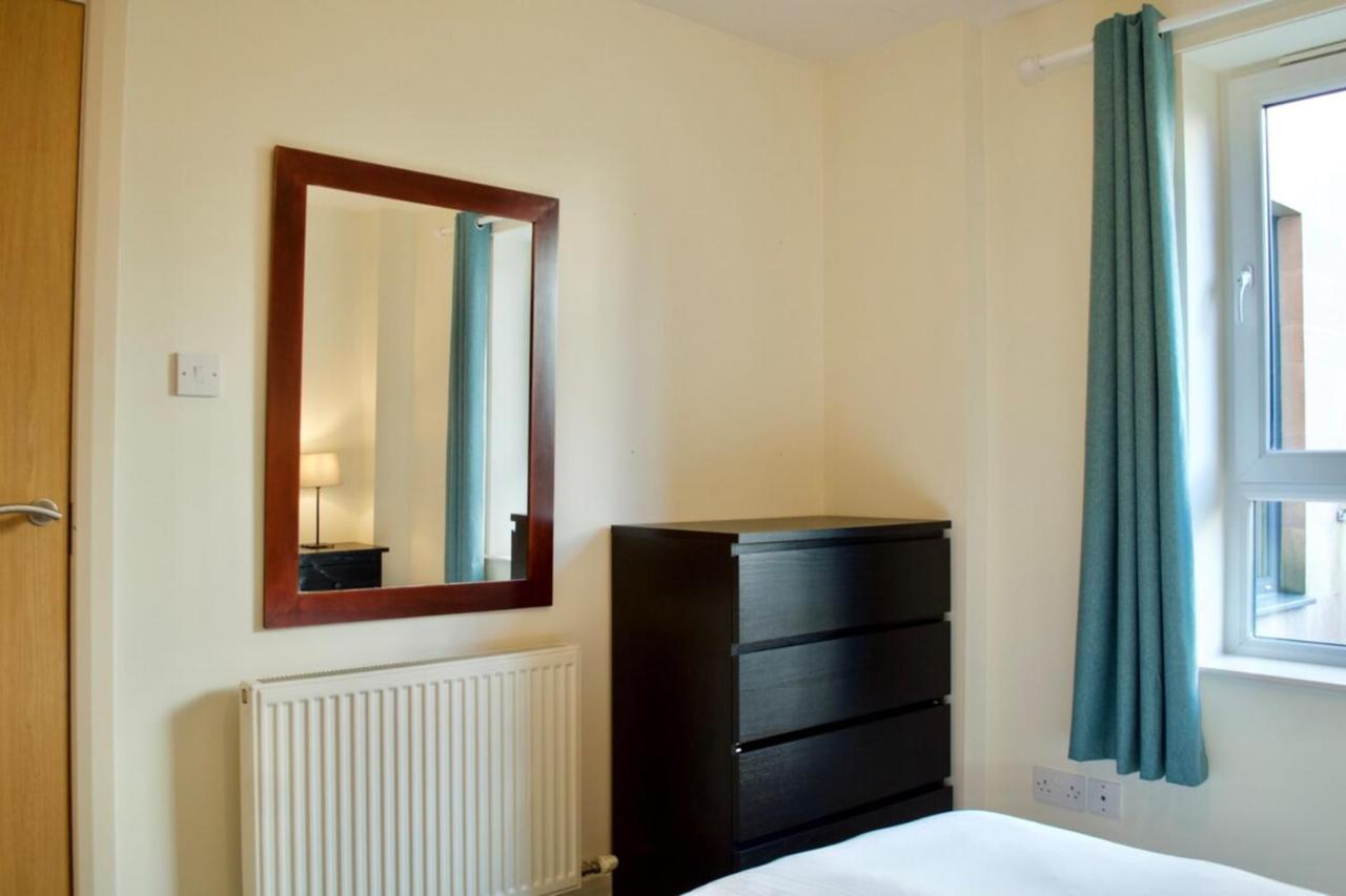 Modern 2 Bedroom City Centre Flat エディンバラ エクステリア 写真