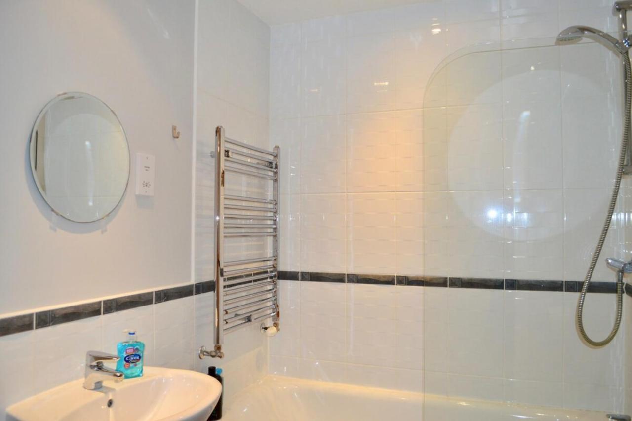 Modern 2 Bedroom City Centre Flat エディンバラ エクステリア 写真